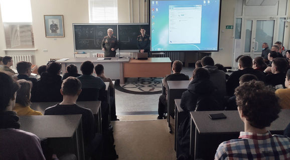 Представители технополиса «ЭРА» встретились со студентами УдГУ 2